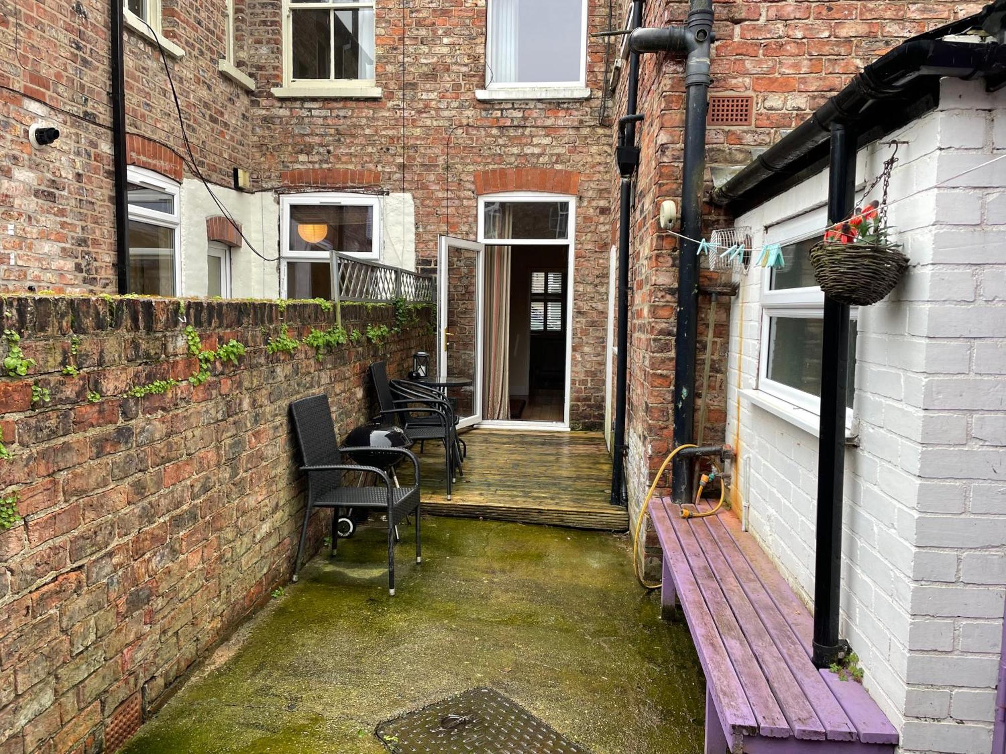 Riverside Lodge - Quaint Victorian Home By The River York Exterior foto